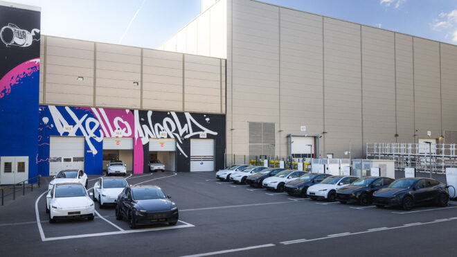 Kırpılmış Tesla Model Y Standard'ın Almanya üretimi başladı