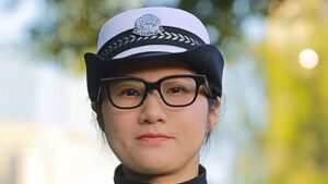 Ortaya çıktığı kadarıyla Çin'de bazı trafik polisleri yapay zeka destekli akıllı gözlükler kullanmaya başladı