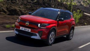 Yeni Citroën ë-C3 Aircross modelinin 54 kWh bataryalı versiyonu Türkiye'de satışa sunuldu.