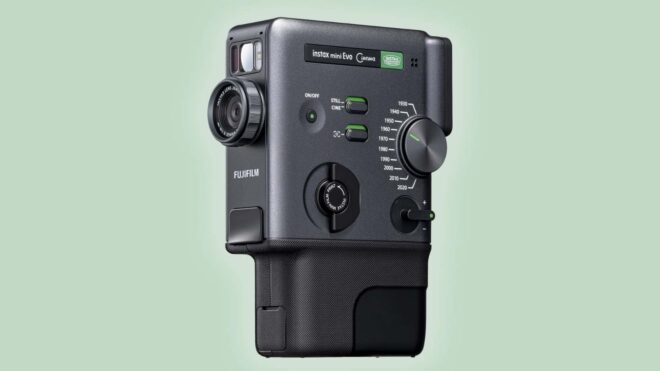 Fotoğraf ve video çekebilen Fujifilm Instax Mini Evo Cinema tanıtıldı