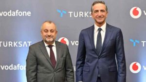 Türksat ve Vodafone, fiber altyapı için stratejik iş birliği gerçekleştirdi