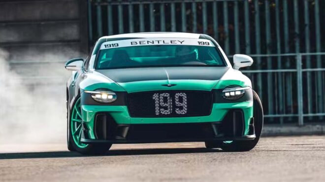 Bentley ve Travis Pastrana'dan Gymkhana tarzı yeni video