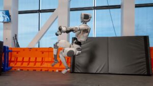 Boston Dynamics, Atlas'ın yapabildiklerini gösteren yeni bir video paylaştı