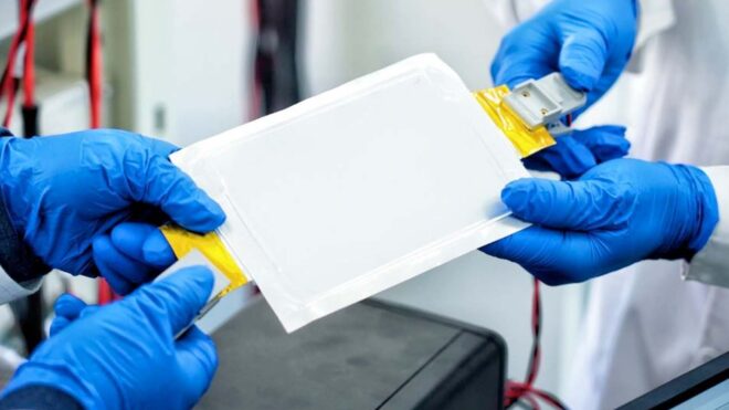 Çinli bilim insanları, 1.000 km'den fazla menzil sunacak yeni bir elektrikli araç bataryası tasarlıyor