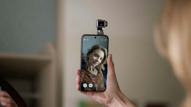 Honor, MWC 2026'da Robot Phone konseptini ve insansı robotunu sergiledi