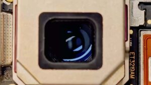 Vivo X300 Ultra, çok güçlü bir telefoto kamera sistemiyle geliyor