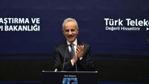 Ulaştırma ve Altyapı Bakanı