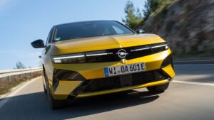 Yenilenen Opel Astra nisan ayında Türkiye’de satışa sunulacak