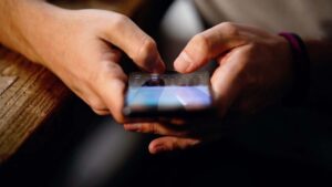 Türkiye’de haftalık sosyal medya kullanım süresi 25 saati geçti