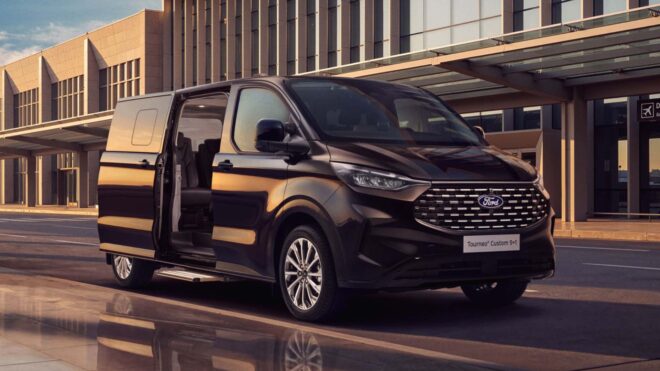 Ford Türkiye, Tourneo Custom'ın yeni 9+1 koltuk seçeneğini pazara sunacak