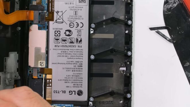 LG'Nin genişleyebilir yapıdaki konsept telefonu parçalarına ayrıldı [Video]