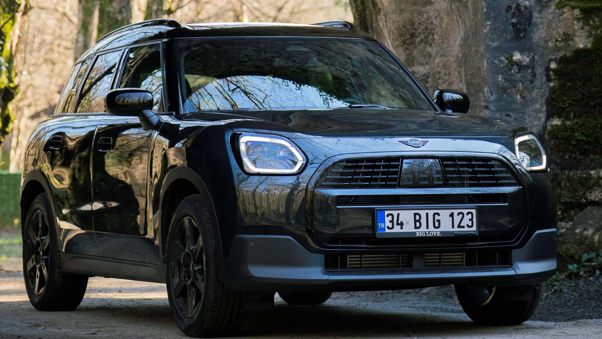 Mini Ye MINI, Countryman ailesini Türkiye’ye özel iki yeni versiyonla genişletti