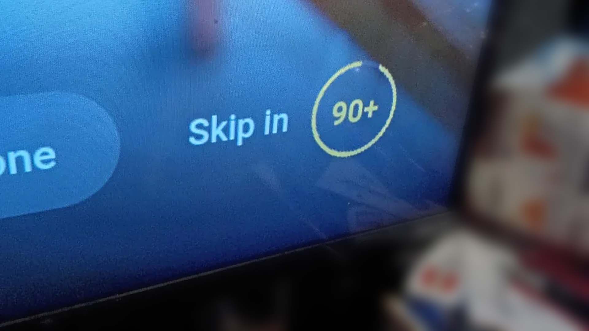 Bazı YouTube TV kullanıcıları geçilemeyen 90 saniyelik reklamlar görmeye başladı