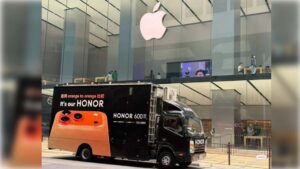 Honor, iPhone 17 Pro klonu için "utanç verici" bulunan bir reklam kampanyasına imza attı
