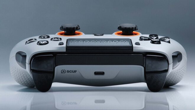 SCUF, yanda da butonlar taşıyan bir kontrolcü tanıttı
