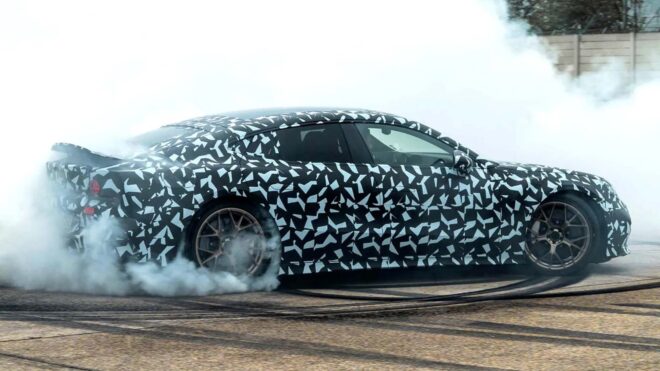 Mercedes-AMG, elektrikli süper otomobilinin sahte motor sesini dinlettiği bir video paylaştı