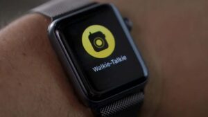 Apple, watchOS 27 betasına Walkie-Talkie uygulamasını eklemedi