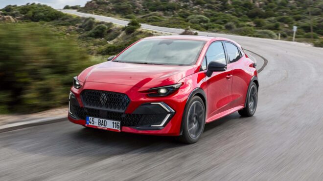 Renault, Türkiye'de 2026 yılının ilk yarısını lider olarak kapattı