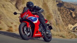 Yeni Honda CBR500R, Türkiye'de satışa sunuldu