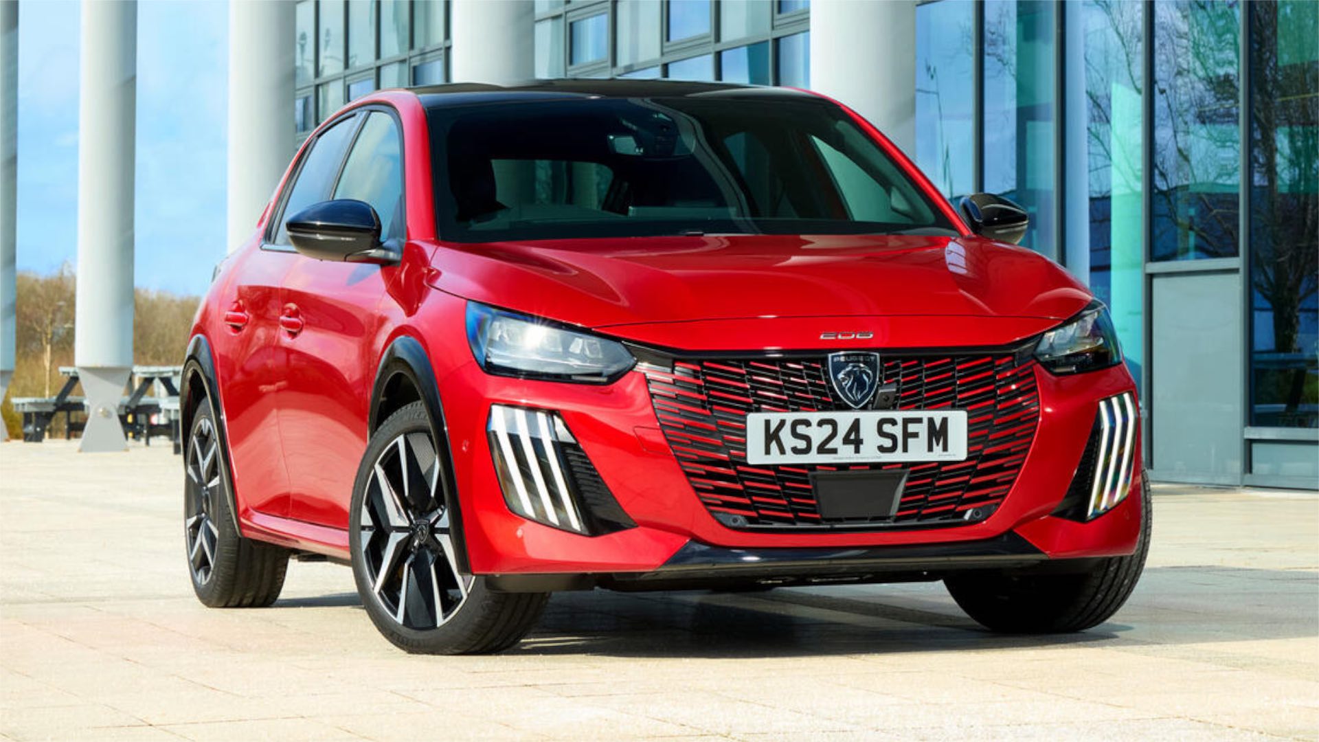Benzinli Peugeot 208 uzun yıllar daha satışta kalacak
