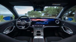 Mercedes-Benz, yeni araçlarında daha fazla fiziksel butona yer verebilir