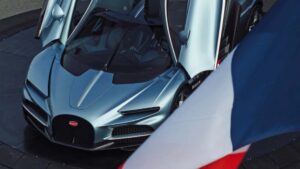 Bugatti CEO'su manuel vitesli bir V16 için kapıyı araladı
