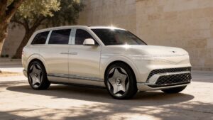 Lüks elektrikli Genesis GV90 görücüye çıkarıldı