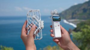 HOVERAir'den "uçabilen" DJI Osmo Pocket benzeri: "VERSA"