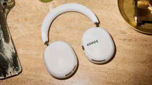 Sonos, yeni kablosuz kulaklık modeli Ace Ultra'yı tanıttı