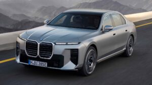 Yeni BMW 7 Serisi Türkiye'de satışa sunuldu