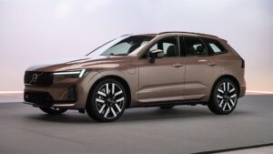 Volvo, XC60 ve XC90'ın uzun menzilli yeni plug-in hybrid versiyonlarını duyurdu