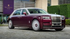 Rolls-Royce tarihinde bir ilk olarak duyuruldu: "Abalone kabuğu kakma işçiliğiyle hazırlanan Phantom Hummingbird"
