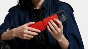Xiaomi'den 18 Pro serisine yönelik ilginç aksesuar: "Pocket Guitar"