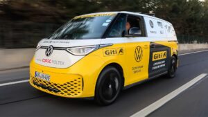 Bu elektrikli Volkswagen ID. Buzz, 445 gün boyunca 92 farklı ülkeyi dolaştı
