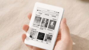 Honor, telefonların arkasına konumlandırılabilen ufak bir e-kitap okuyucu tanıttı