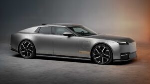 1.000 beygirlik elektrikli "Jaguar Type 01" görücüye çıkarıldı