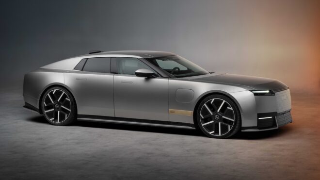 1.000 beygirlik elektrikli "Jaguar Type 01" görücüye çıkarıldı