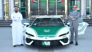 Dubai polisinin lüks otomobil filosuna son katılan model Lamborghini Temerario oldu